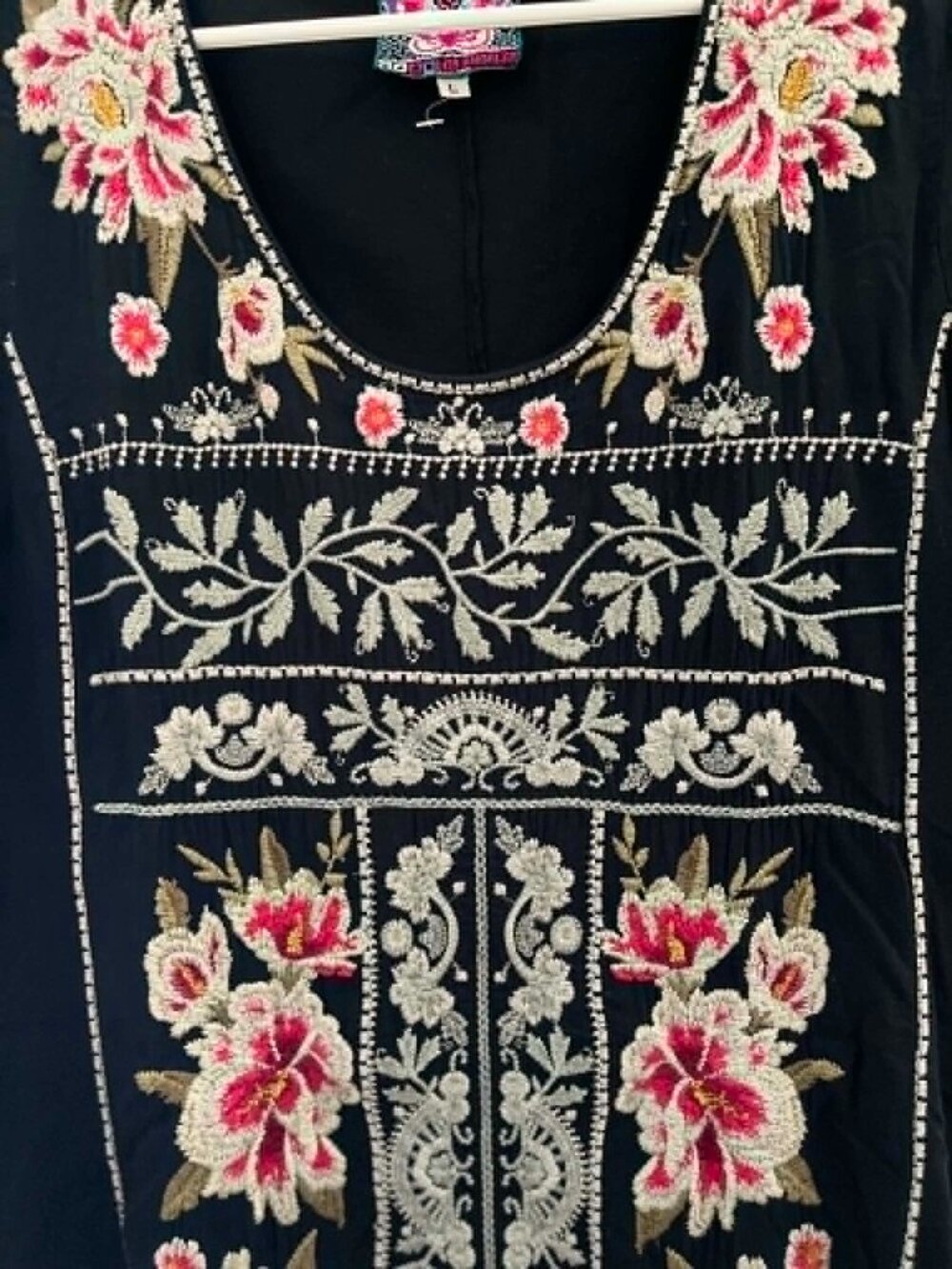 Johnny Was LA Black Johnny Was Black 100% Cotton Embroidery EUC SIZE LARGE - Picture 2 of 5